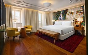 Duo Hotel Lisbon, Curio Collection By Hilton